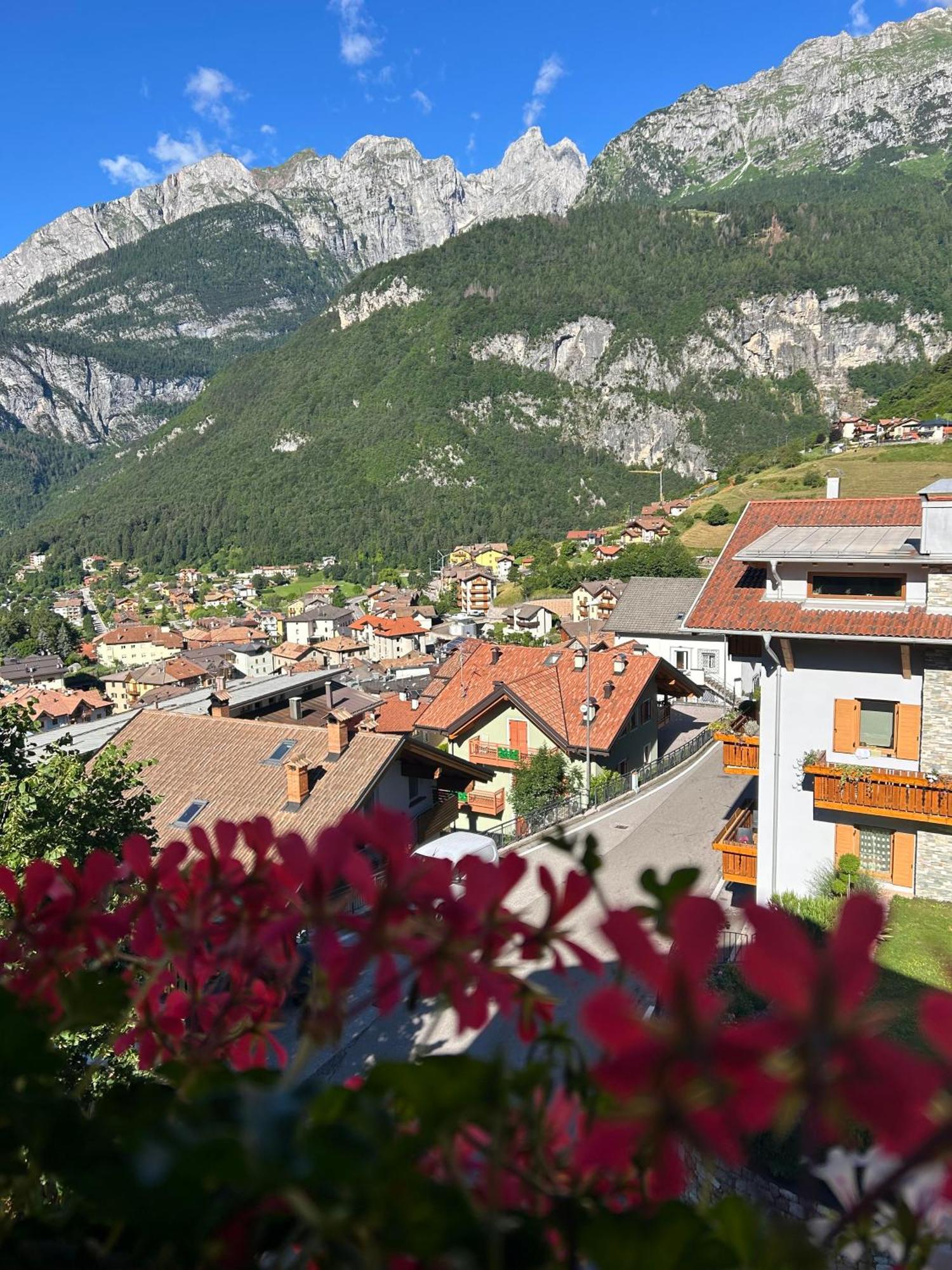Hotel Aurora Molveno Exterior photo